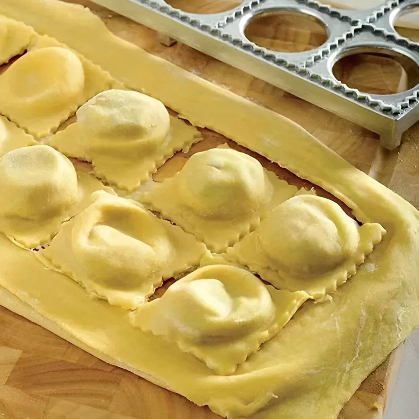 Knoedel Schimmel 12 Gaten Ravi - Kitchen Baking Store recensie en prijs